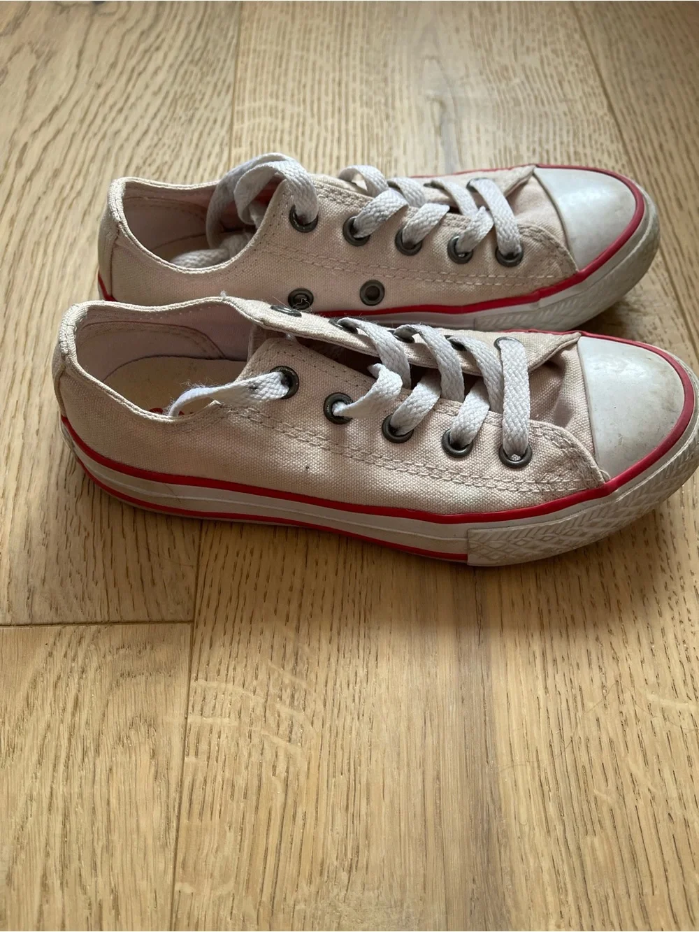 Converse Kids Low-Top Sneakers in Pale Pink with White Laces
